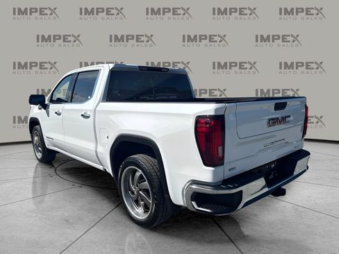 Used 2024 GMC Sierra 1500 SLT AWD/4WD image 2