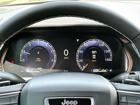 New 2026 Jeep Grand Cherokee Altitude RWD image 19