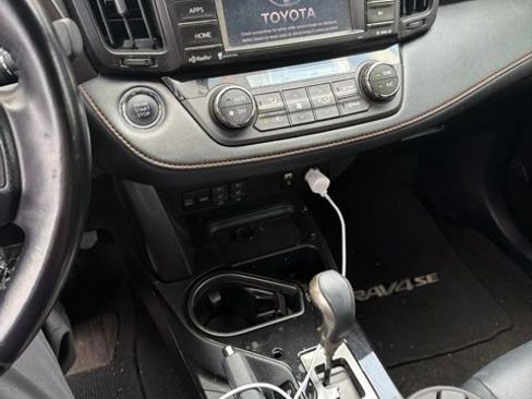 Used 2016 Toyota RAV4 SE FWD image 14