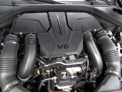 Used 2024 Genesis GV70 3.5T Sport w/ Sport Prestige Package AWD/4WD image 20