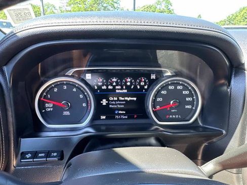 Used 2021 Chevrolet Silverado 1500 LTZ w/ LTZ Premium Package AWD/4WD image 36