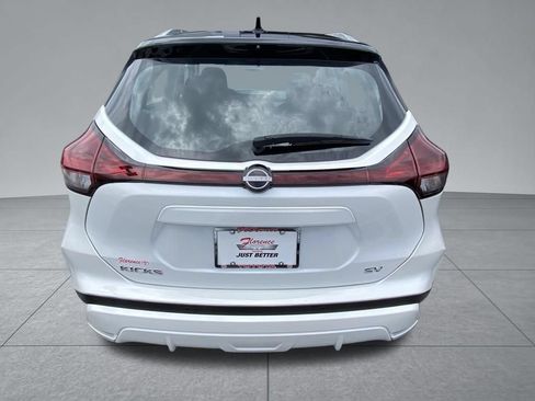 Used 2023 Nissan Kicks SV FWD image 12