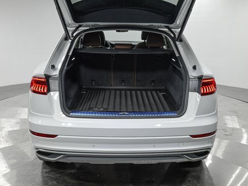 Used 2022 Audi Q8 Premium Plus image 6