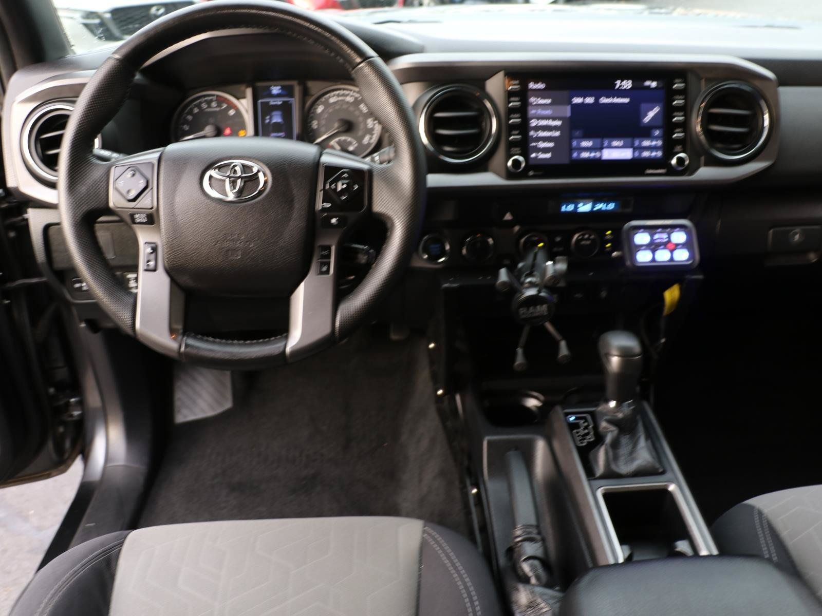 Used 2021 Toyota Tacoma TRD Off-Road AWD/4WD image 11