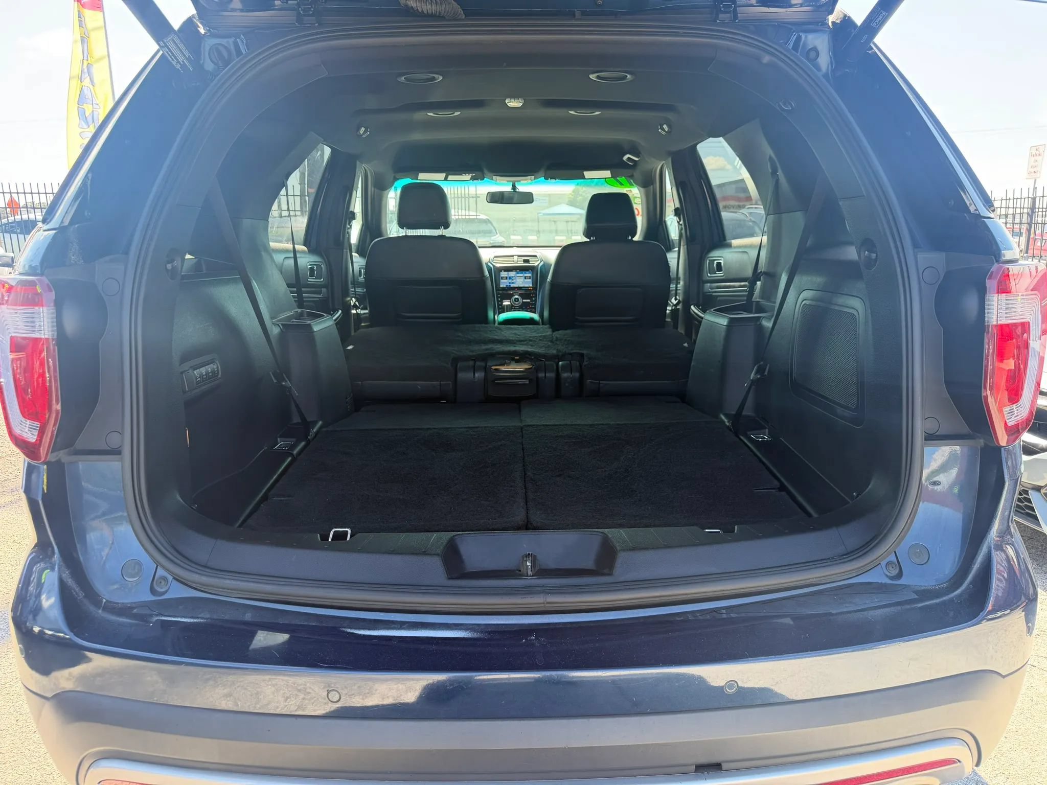 Used 2017 Ford Explorer Limited AWD/4WD image 17