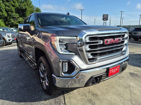 Used 2022 GMC Sierra 1500 SLT w/ SLT Premium Plus Package AWD/4WD image 5