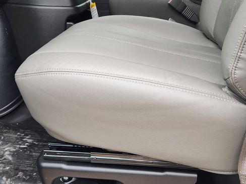 New 2025 Chevrolet Express 3500 LS w/ Chrome Appearance Package image 26