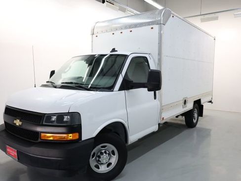 Used 2022 Chevrolet Express 3500 w/ Driver Convenience Package RWD image 28