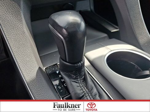 Certified 2020 Toyota Avalon XLE w/ Moonroof Package image 15