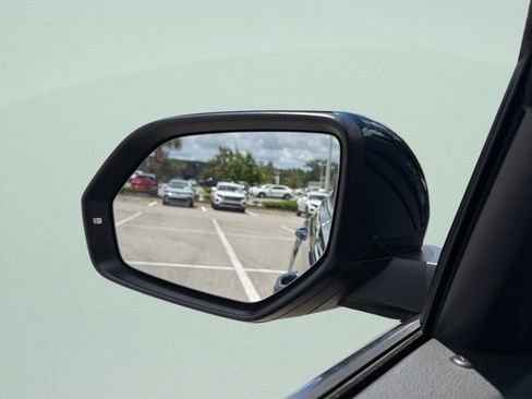 Used 2022 Volkswagen Atlas Cross Sport SE w/ Panoramic Sunroof Package FWD image 41