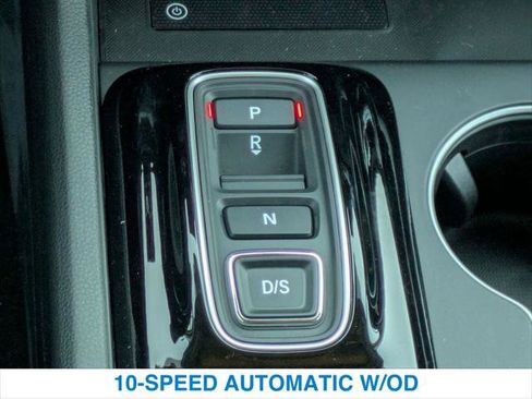 New 2025 Honda Pilot Touring image 19