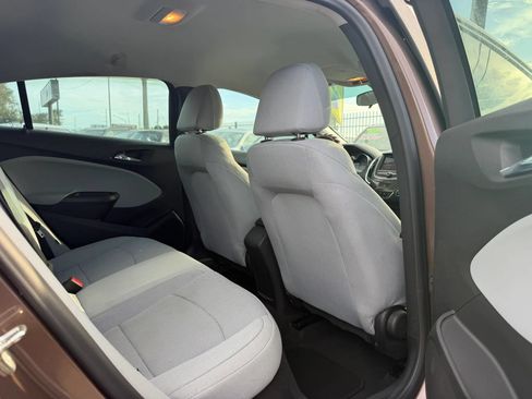 Used 2019 Chevrolet Cruze LS FWD image 11
