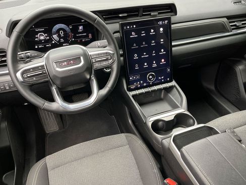 Certified 2025 GMC Terrain Elevation AWD/4WD image 12