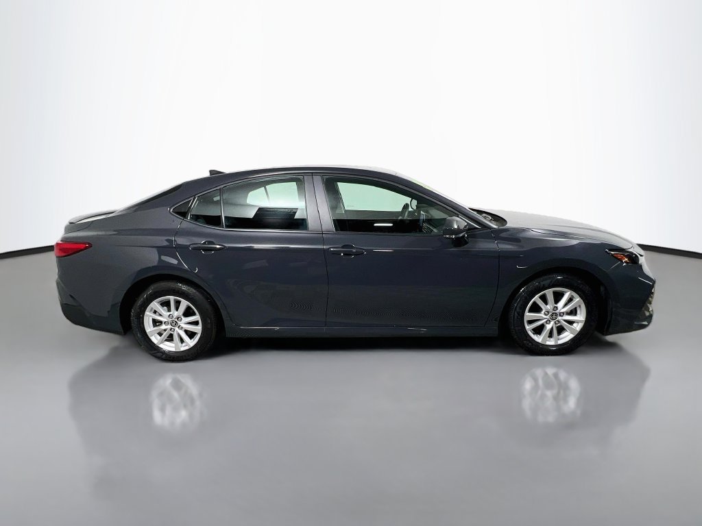 Used 2025 Toyota Camry LE w/ Convenience Package FWD image 2