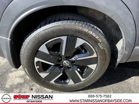 Used 2025 Nissan Kicks SV w/ SV Premium Package image 7