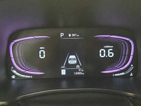 Used 2025 Kia Soul LX image 23