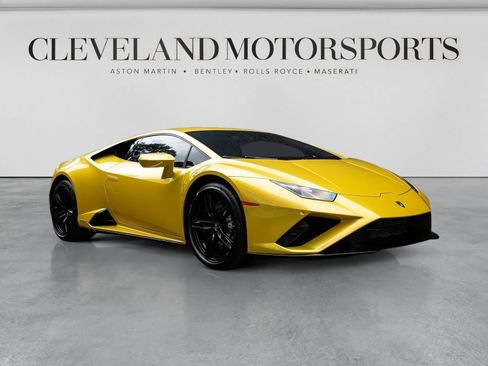 Used 2020 Lamborghini Huracan EVO RWD image 1