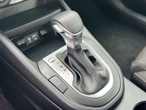 Used 2020 Kia Forte LXS FWD image 16