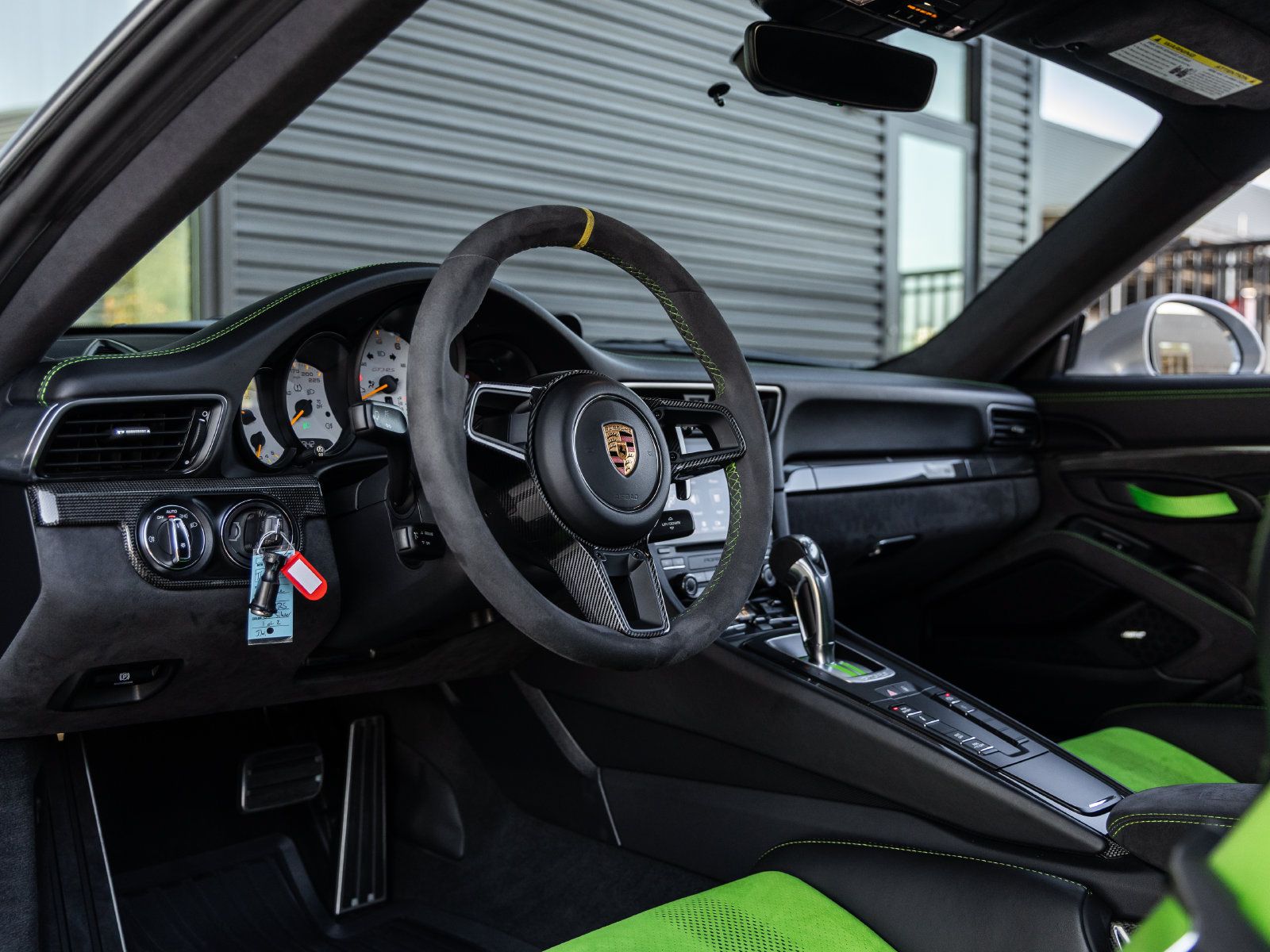 Used 2019 Porsche 911 GT3 RS RWD image 4