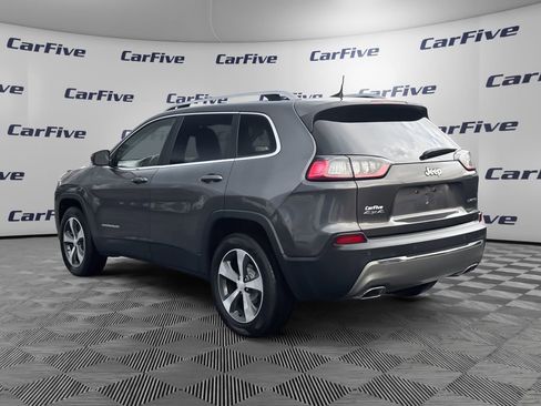 Used 2019 Jeep Cherokee Limited image 3
