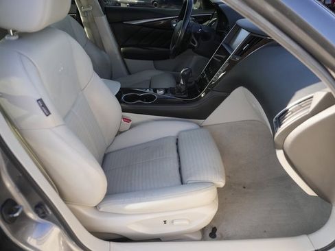 Used 2014 INFINITI Q50 Sport w/ Deluxe Touring Package image 19