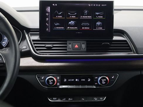 Certified 2025 Audi Q5 e Premium Plus w/ Premium Plus Package image 19