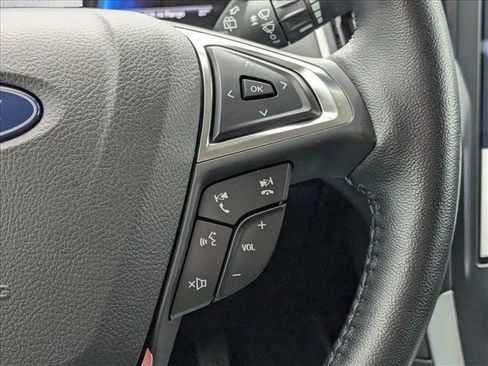 Certified 2023 Ford Edge SEL image 13