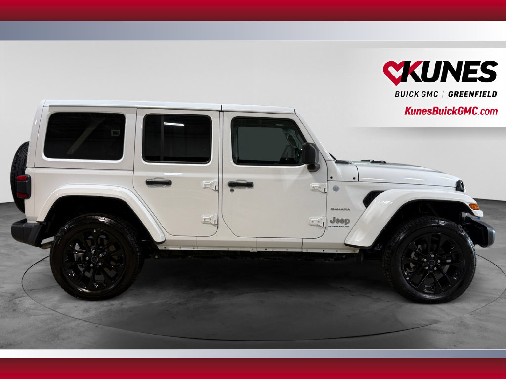 Used 2024 Jeep Wrangler Unlimited Sahara AWD/4WD image 12