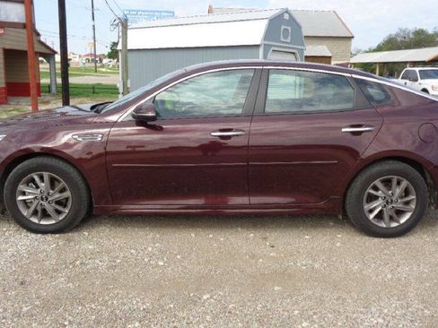 Used 2020 Kia Optima LX FWD image 1