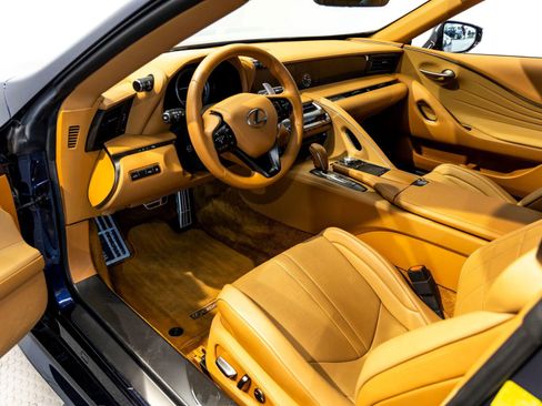 Used 2021 Lexus LC 500 Convertible image 16