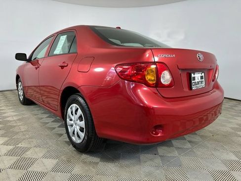 Used 2010 Toyota Corolla LE FWD image 5