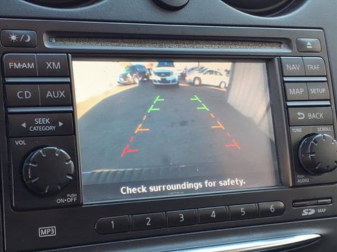 Used 2012 Nissan Rogue SV w/ Premium Pkg image 9