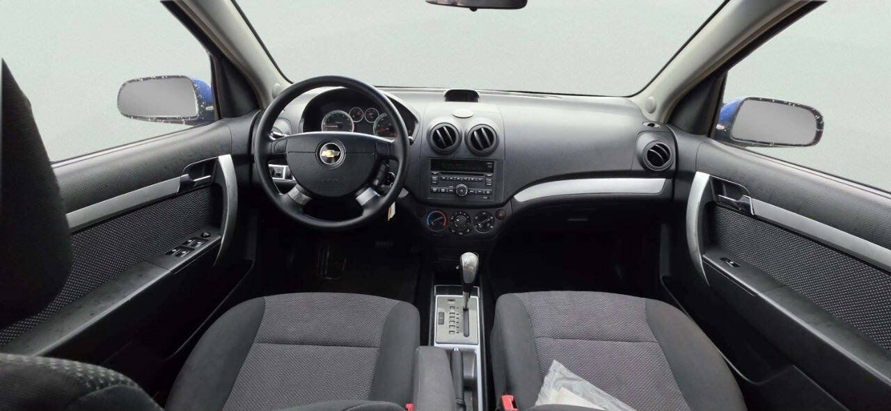 Used 2011 Chevrolet Aveo LT w/ Power and Convenience Package FWD image 8