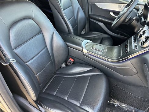 Used 2020 Mercedes-Benz GLC 300 GLC 300 image 10