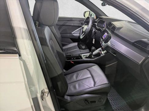 Used 2022 Audi Q3 2.0T Premium w/ Convenience Package image 22