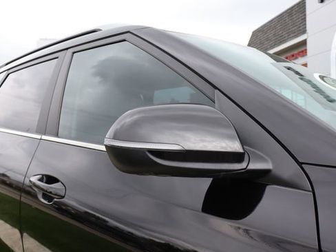 Used 2022 Kia Seltos EX AWD/4WD image 2