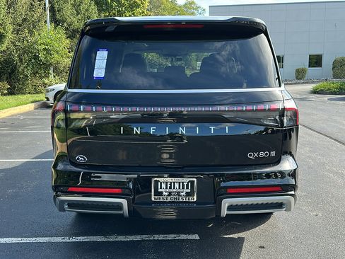 New 2026 INFINITI QX80 Luxe image 4