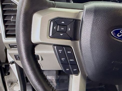 Used 2019 Ford F150 Lariat image 22