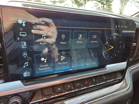 Used 2023 Chevrolet Silverado 1500 LT Trail Boss w/ Protection Package image 10