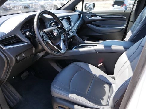 Used 2023 Buick Enclave Essence AWD/4WD image 15