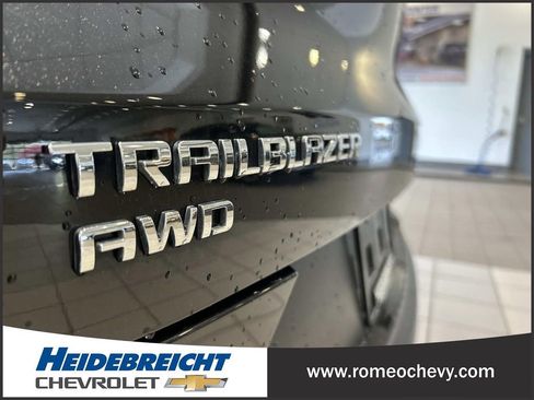 Used 2024 Chevrolet TrailBlazer LS w/ LS Convenience Package AWD/4WD image 34