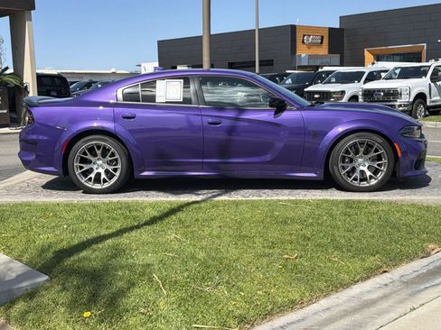 Used 2023 Dodge Charger SRT Hellcat w/ Harman/Kardon Audio Group image 7