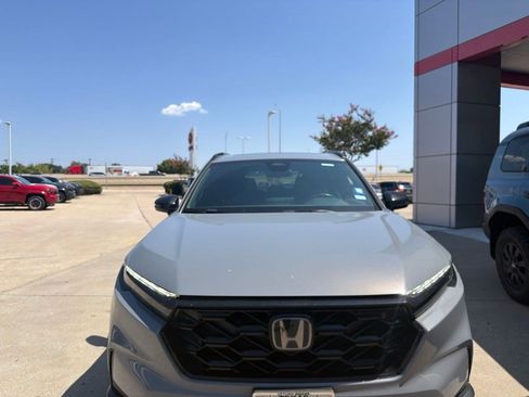 Used 2025 Honda CR-V Sport image 2