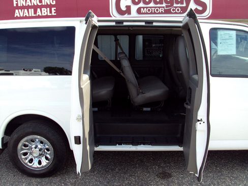 Used 2014 Chevrolet Express 1500 LT w/ LT Preferred Equipment Group image 10