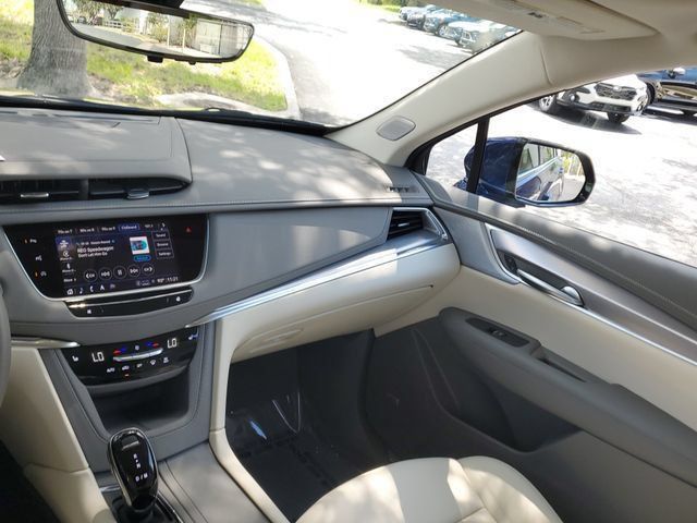 Certified 2024 Cadillac XT5 Premium Luxury w/ Technology Package FWD image 20