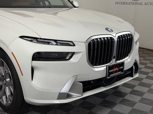 Certified 2024 BMW X7 xDrive40i AWD/4WD image 16