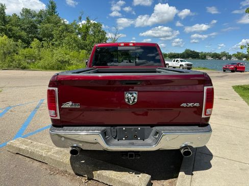 Used 2017 RAM 1500 Laramie AWD/4WD image 6