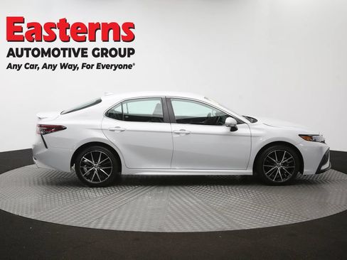 Used 2024 Toyota Camry SE w/ Cold Weather Package FWD image 43
