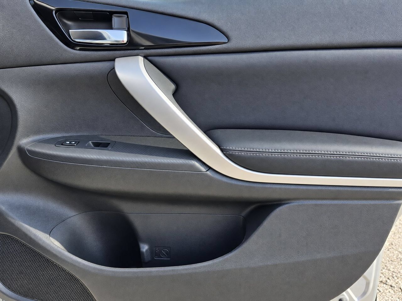 Used 2026 Mitsubishi Eclipse Cross AWD image 30