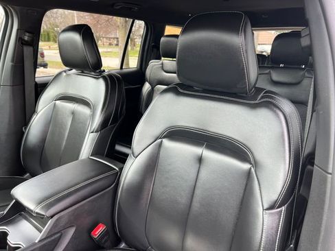 Used 2024 Jeep Grand Cherokee L Limited w/ Black Appearance Package image 16